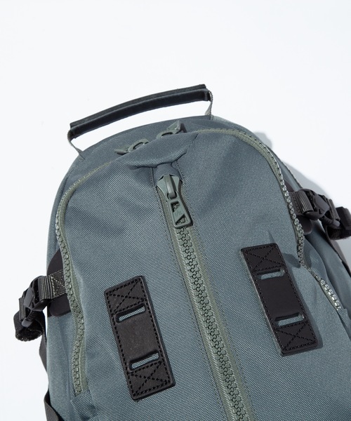 F/CE. (エフシーイー)の「F/CE. 950 TRAVEL BACKPACK S / エフシーイー 950トラベルバックパックS(バックパック/リュック・メンズ・ブラック/ブラウン系その他/オリーブ/グレー・FREE)」の5枚目の写真