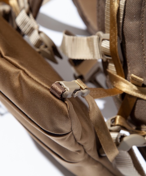 F/CE. (エフシーイー)の「F/CE. 950 TRAVEL BACKPACK S / エフシーイー 950トラベルバックパックS(バックパック/リュック・メンズ・ブラック/ブラウン系その他/オリーブ/グレー・FREE)」の19枚目の写真