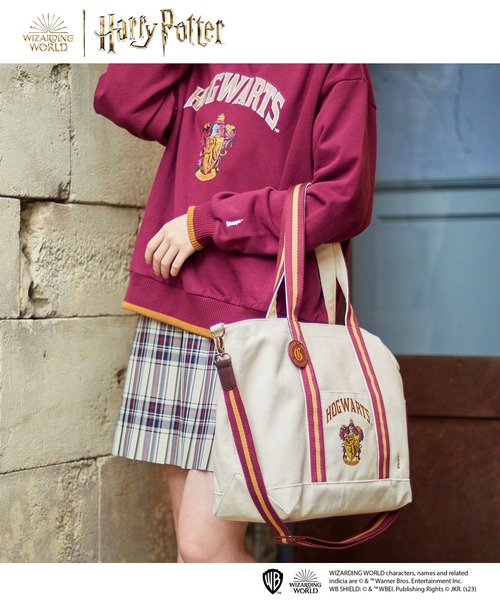 EASTBOY(イーストボーイ)の「トートバッグ ショルダー付 Harry Potter 【ハリー・ポッター】(トートバッグ・レディース・ベージュ/ブラック・F)」の1枚目の写真
