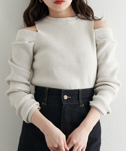 Chico（チコ）の「【2023SS】ラメ肩開きリブニット（ニット/セーター・レディース・ホワイト系その他2/ブルー/アイボリー/ブルー系その他2/ホワイト/ピンク・FREE）」の3枚目の写真