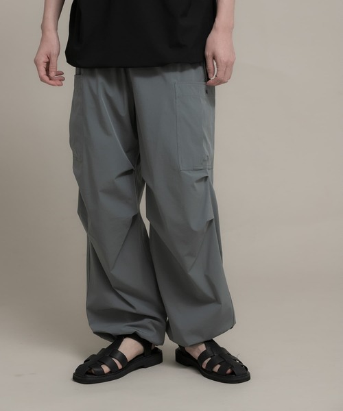 Uiscel（ユイセル）の「『ユニセックス』Uiscel　4WAYストレッチカーゴパンツ（カーゴパンツ・メンズ・ブラック/カーキ・MEDIUM/LARGE）」の18枚目の写真