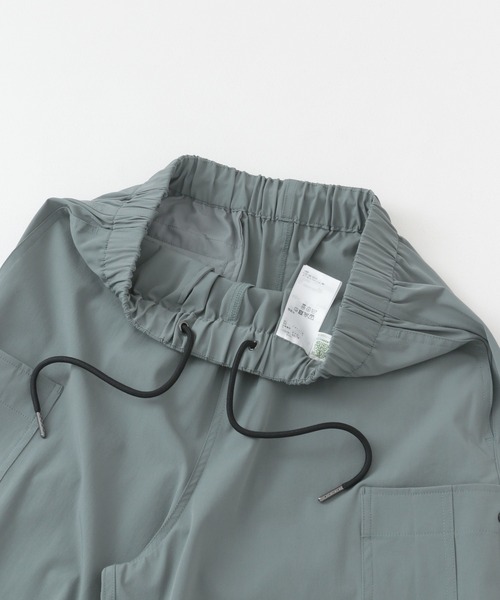 Uiscel（ユイセル）の「『ユニセックス』Uiscel　4WAYストレッチカーゴパンツ（カーゴパンツ・メンズ・ブラック/カーキ・MEDIUM/LARGE）」の3枚目の写真