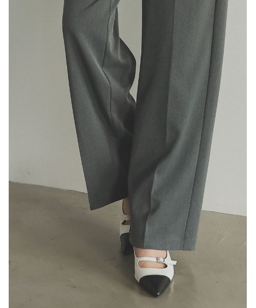Re:EDIT（リエディ）の「[2023S/S COLLECTION][小さい/大きいサイズ有]ポインテッドトゥ切り替えデザインミュールパンプス（パンプス・レディース・アイボリー/ブラック・LARGE/MEDIUM/XX-LARGE/SMALL/X-SMALL/X-LARGE）」の11枚目の写真