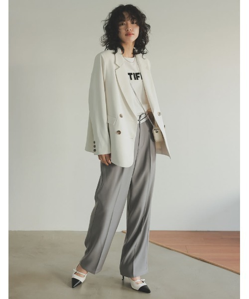 Re:EDIT（リエディ）の「[2023S/S COLLECTION][小さい/大きいサイズ有]ポインテッドトゥ切り替えデザインミュールパンプス（パンプス・レディース・アイボリー/ブラック・LARGE/MEDIUM/XX-LARGE/SMALL/X-SMALL/X-LARGE）」の3枚目の写真
