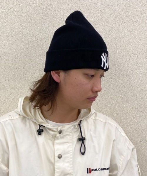 NEW ERA（ニューエラ）の「NEW ERA/ニューエラ ビーニー ダブルC.BASIC CUFF ニューヨーク・ヤンキース 13682154（ニットキャップ/ビーニー・メンズ・ブラック・FREE）」の5枚目の写真