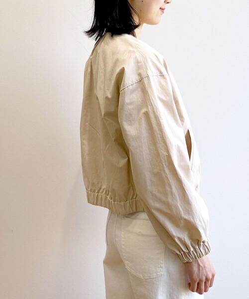 OPAQUE.CLIP（オペークドットクリップ）の「◆ノーカラーブルゾン【撥水加工/洗濯機洗い可】（ブルゾン・レディース・オフホワイト/ブラック/ベージュ・38/40）」の21枚目の写真