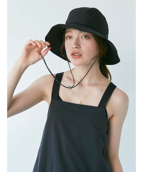 Ungrid（アングリッド）の「イニシャルモチーフネックレス M（ネックレス・レディース・ゴールド・FREE）」の9枚目の写真