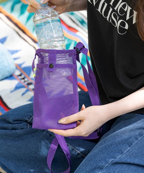 ZAKKA-BOX（ザッカボックス）の「ペットボトル＆スマホナイロンポシェット（ショルダーバッグ・レディース・パープル/ブラック/ホワイト/ライトグレー・FREE）」の7枚目の写真