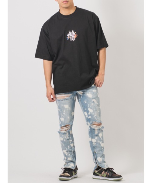 RE730(アールイーセブンサーティー)の「RE730 バックのフラワーコラージュが鮮やかな半袖Tシャツ ビッグシルエット(Tシャツ/カットソー・メンズ・ブラック/オフホワイト/ターコイズブルー・MEDIUM/LARGE/X-LARGE)」の17枚目の写真
