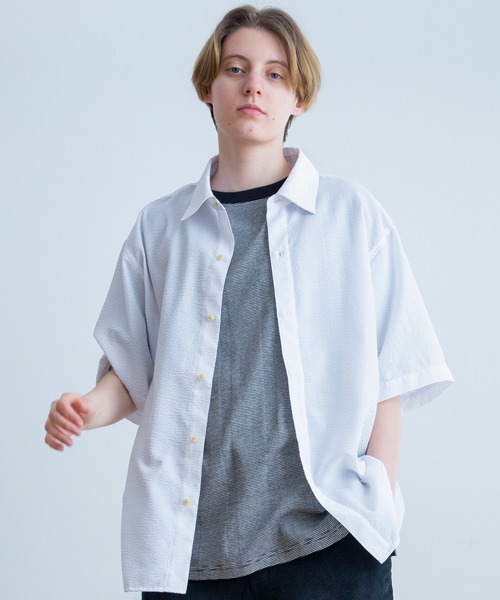 Universal Style Wear(ユニバーサルスタイルウェア)の「Universal Style Wear ラギッド シャツ(シャツ/ブラウス・メンズ・サックスブルー系/レッド系/グリーン系/ホワイト×ホワイト・X-LARGE/LARGE/MEDIUM)」の2枚目の写真