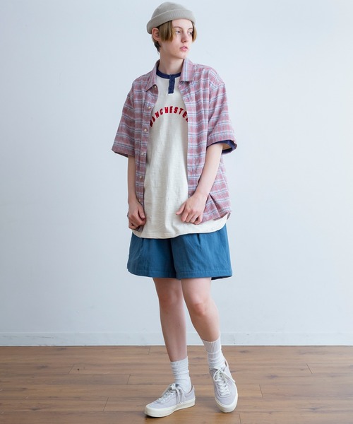 Universal Style Wear(ユニバーサルスタイルウェア)の「Universal Style Wear ラギッド シャツ(シャツ/ブラウス・メンズ・サックスブルー系/レッド系/グリーン系/ホワイト×ホワイト・X-LARGE/LARGE/MEDIUM)」の5枚目の写真