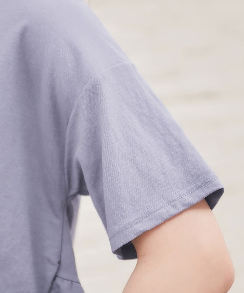alotta(アロッタ)の「バックフリルキーネックTシャツ(Tシャツ/カットソー・レディース・ブラック/コバルトブルー/オフホワイト・MEDIUM/LARGE/X-LARGE/XX-LARGE)」の10枚目の写真