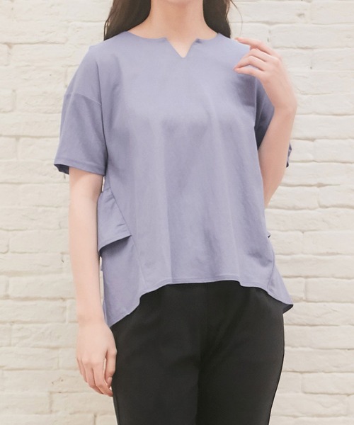 alotta(アロッタ)の「バックフリルキーネックTシャツ(Tシャツ/カットソー・レディース・ブラック/コバルトブルー/オフホワイト・MEDIUM/LARGE/X-LARGE/XX-LARGE)」の5枚目の写真