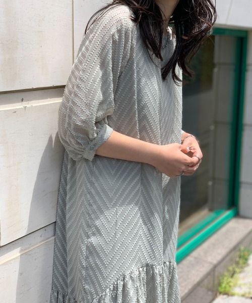mi via loca(ミヴィアロカ)の「トライバル柄シアーティアードワンピース(インナー付き)(ワンピース・レディース・ブラック/グレー/オフホワイト・FREE)」の11枚目の写真
