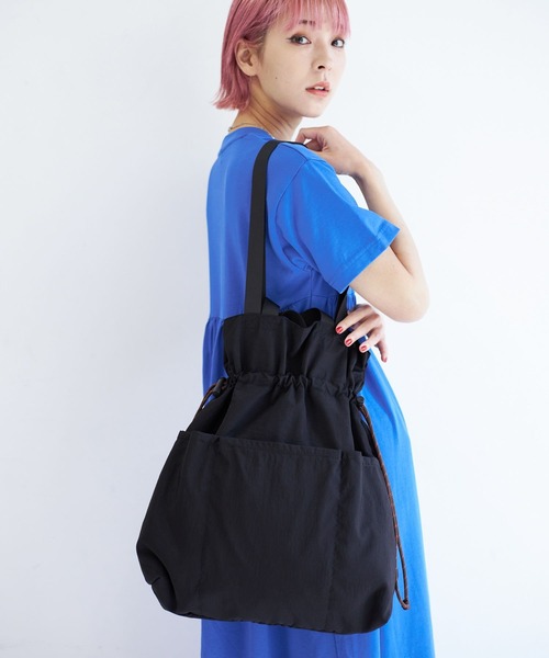PBLIM(ページボーイリム)の「PBLIM/シャーリングトート(トートバッグ・レディース・ブラック/ブルー・FREE)」の2枚目の写真