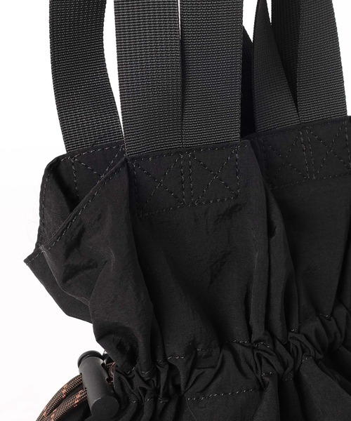 PBLIM(ページボーイリム)の「PBLIM/シャーリングトート(トートバッグ・レディース・ブラック/ブルー・FREE)」の19枚目の写真