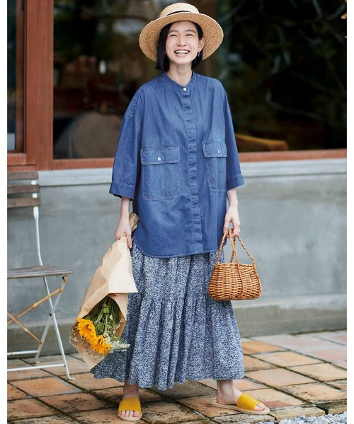 Sunny clouds(サニークラウズ)の「サニークラウズ ワークなデニムシャツ〈レディース〉(シャツ/ブラウス・レディース・インディゴブルー・MEDIUM/LARGE/X-LARGE/XX-LARGE/NM)」の3枚目の写真