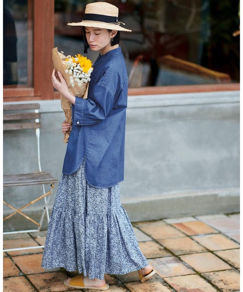 Sunny clouds(サニークラウズ)の「サニークラウズ ワークなデニムシャツ〈レディース〉(シャツ/ブラウス・レディース・インディゴブルー・MEDIUM/LARGE/X-LARGE/XX-LARGE/NM)」の4枚目の写真