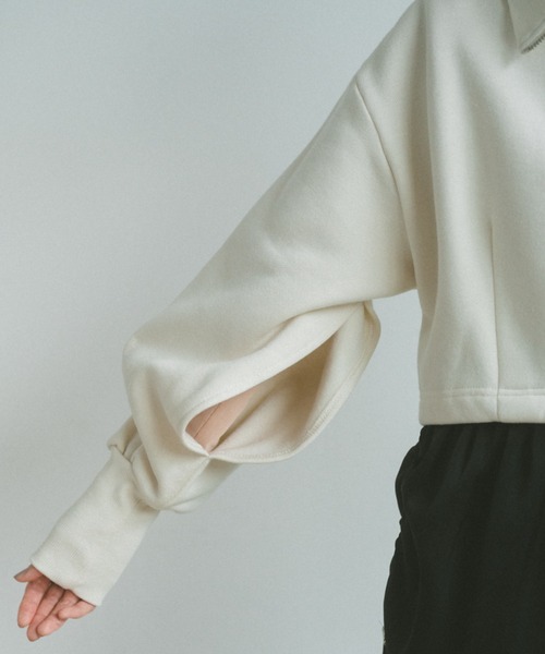 VANNIE U(ヴァニーユー)の「インスリットハーフジップスウェット(スウェット・レディース・ブラック/アイボリー・FREE)」の14枚目の写真