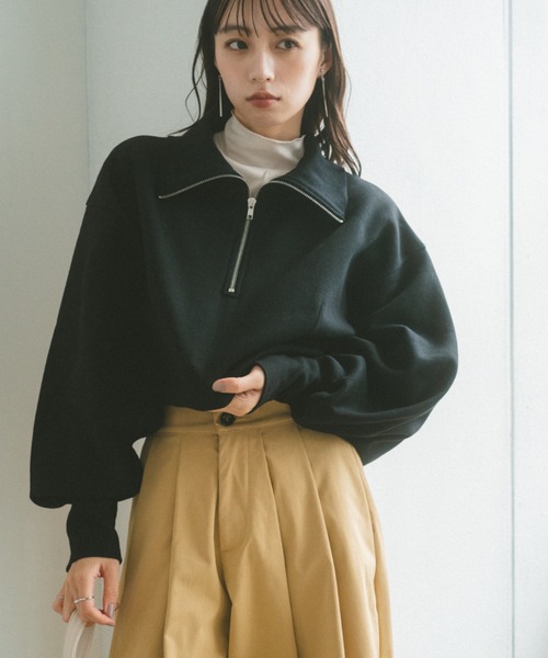 VANNIE U(ヴァニーユー)の「インスリットハーフジップスウェット(スウェット・レディース・ブラック/アイボリー・FREE)」の4枚目の写真