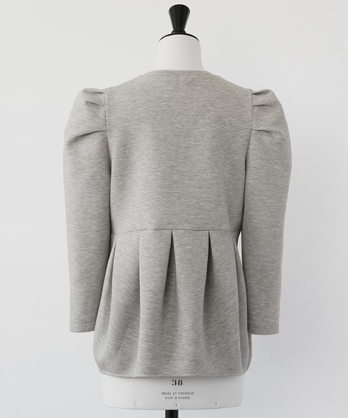 ELFRANK(エルフランク)の「ダンボールニットパワーショルダーペプラムプルオーバー(Tシャツ/カットソー・レディース・グレー/ブラック/オフホワイト・FREE)」の21枚目の写真