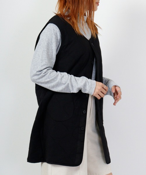 Arinomama（アリノママ）の「Arinomama 綿キルティングロングベスト（ベスト・レディース・カーキ/ナチュラル/ブラック・F）」の6枚目の写真
