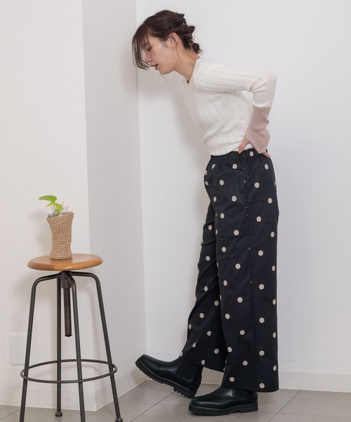 POU DOU DOU（プードゥドゥ）の「ドットプリントイージーワイドパンツ（その他パンツ・レディース・グリーン/ブラック/グレー系その他・3）」の21枚目の写真