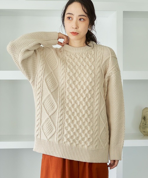 studio CLIP（スタディオクリップ）の「【毛玉になりにくい/マシンウォッシャブル】3ゲージお手入れらくらくケーブルニット（ニット/セーター・レディース・その他1/その他2/アイボリー・FREE）」の5枚目の写真