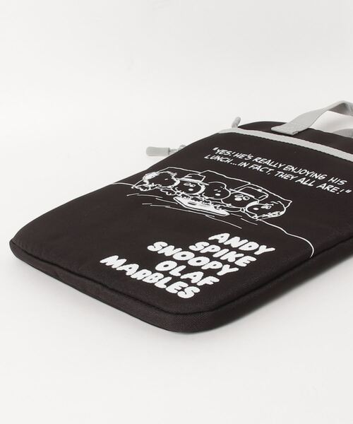 PEANUTS（ピーナッツ）の「【 Disney / ディズニー】 【 PEANUTS / ピーナッツ 】 タブレットPCケース AWK tabletcase（PC・タブレットケース・キッズ・ブラック/カーキ・FREE）」の4枚目の写真