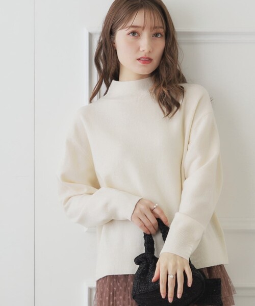 couture brooch（クチュールブローチ）の「◆【程よいゆとりのこなれ感】ウール混ハイネックニット（ニット/セーター・レディース・ライトパープル/グリーン/アイボリー/チャコールグレー・42/34/38）」の6枚目の写真