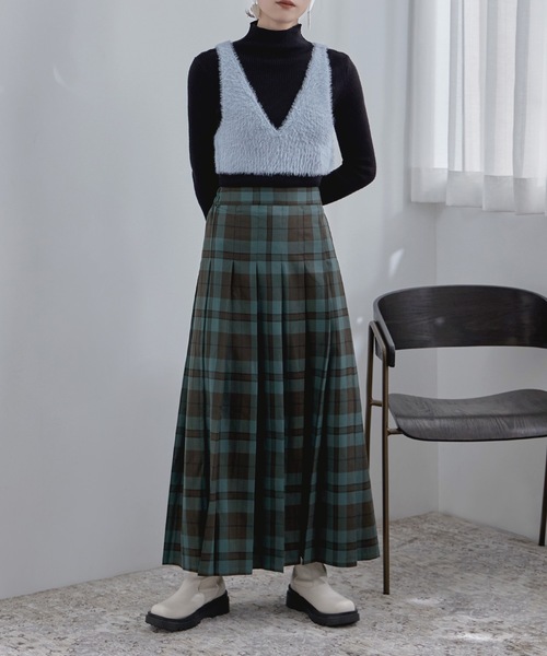 etoll.（エトル）の「チェック柄タックプリーツロングスカート（スカート・レディース・ネイビー/グリーン・M）」の5枚目の写真