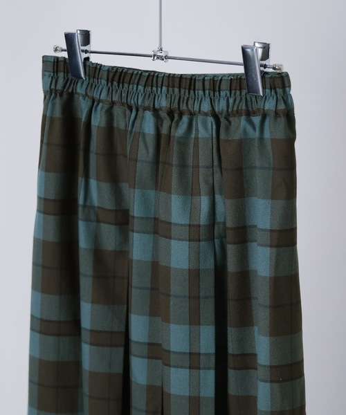 etoll.（エトル）の「チェック柄タックプリーツロングスカート（スカート・レディース・ネイビー/グリーン・M）」の20枚目の写真