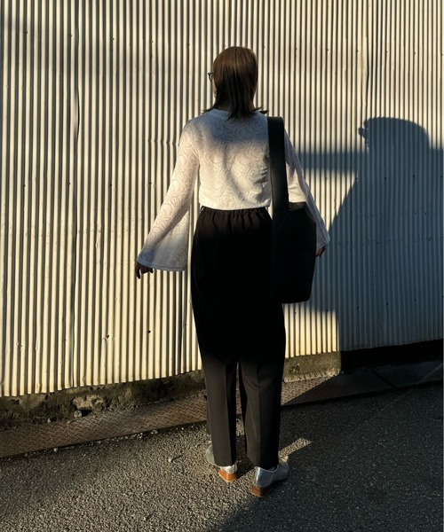 y/m by misato（イムバイミサト）の「シアージャガードフレアトップス（Tシャツ/カットソー・レディース・ブラック/ホワイト・FREE）」の12枚目の写真