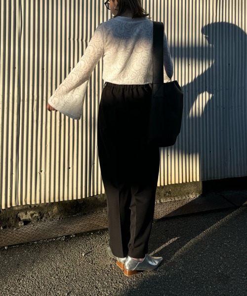 y/m by misato（イムバイミサト）の「シアージャガードフレアトップス（Tシャツ/カットソー・レディース・ブラック/ホワイト・FREE）」の7枚目の写真