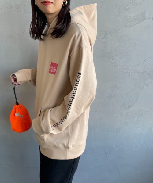 [MANHATTAN PORTAGE/マンハッタンポーテージ] 袖ロゴプリント スウェットパーカー