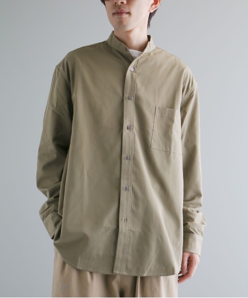 CRAFT STANDARD BOUTIQUE(クラフトスタンダードブティック)の「T/Rバンドカラーシャツ(シャツ/ブラウス・メンズ・ブラック/チャコールグレー/アイボリー/グレイッシュベージュ・M/L/XL)」の4枚目の写真