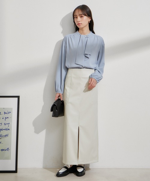 VIS（ビス）の「フロントフリルボウタイブラウス（シャツ/ブラウス・レディース・サックスブルー/オフホワイト/ネイビー・FREE）」の6枚目の写真