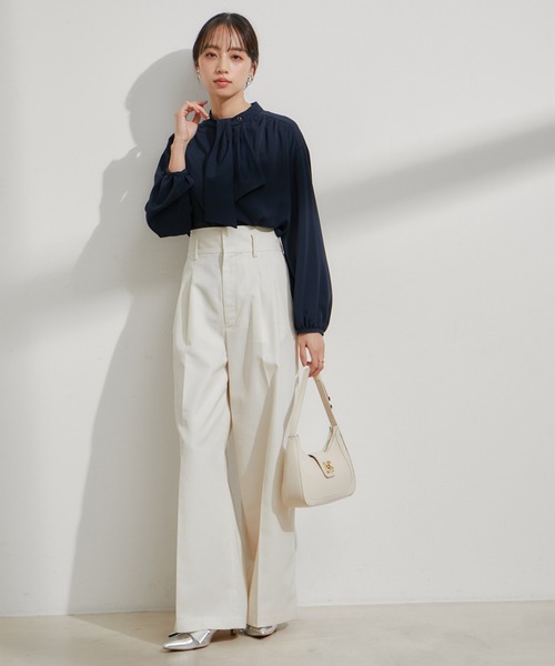 VIS（ビス）の「フロントフリルボウタイブラウス（シャツ/ブラウス・レディース・サックスブルー/オフホワイト/ネイビー・FREE）」の11枚目の写真