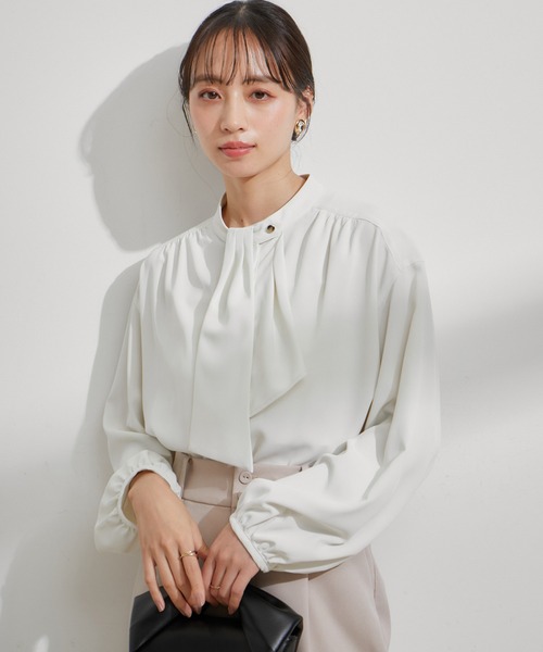 VIS（ビス）の「フロントフリルボウタイブラウス（シャツ/ブラウス・レディース・サックスブルー/オフホワイト/ネイビー・FREE）」の14枚目の写真