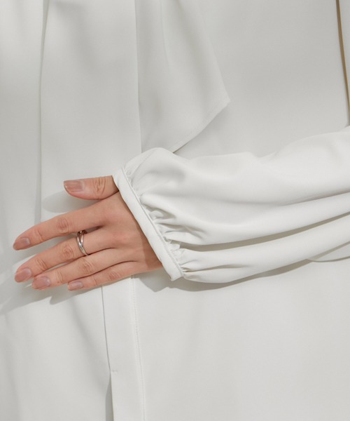 VIS（ビス）の「フロントフリルボウタイブラウス（シャツ/ブラウス・レディース・サックスブルー/オフホワイト/ネイビー・FREE）」の22枚目の写真