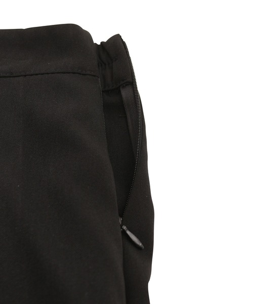 PUNYUS（プニュズ）の「ボックスプリーツロングスカート（スカート・レディース・グレー/ブラック・1/2/3/4）」の13枚目の写真