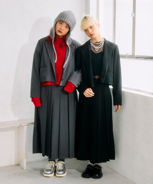 PUNYUS（プニュズ）の「ボックスプリーツロングスカート（スカート・レディース・グレー/ブラック・1/2/3/4）」の3枚目の写真