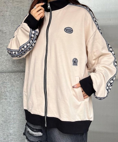 HOOK（フック）の「HOOK×側湾症ネキ ブレード使いトラックジャケット（ブルゾン・メンズ・ライトベージュ・M/L/XL）」の3枚目の写真