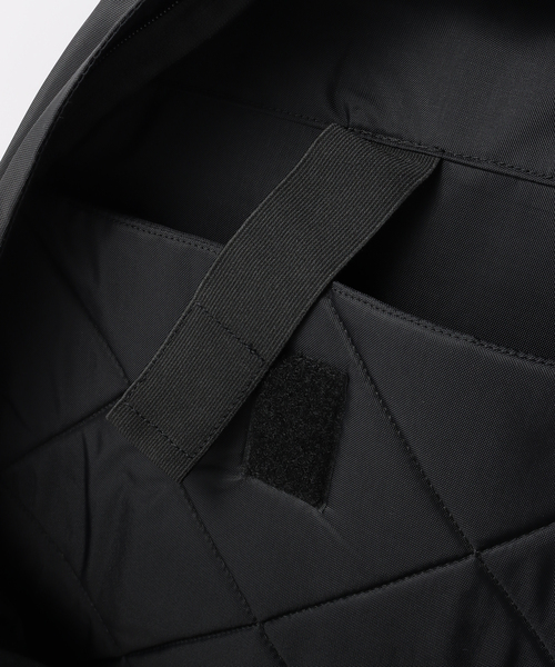 karrimor(カリマー)の「《WEB限定》【karrimor / カリマー】ECLIPSE 27 / イクリプス 27(バックパック/リュック・メンズ・ブラック・FREE)」の7枚目の写真