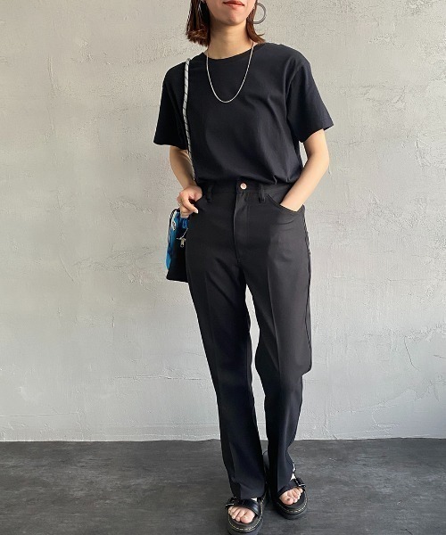 HANES（ヘインズ）の「[HANES/ヘインズ] 2P ジャパンフィット クルーネックTシャツ(アソート)（Tシャツ/カットソー・レディース・ホワイト×ブラック・S/M/L/XL）」の5枚目の写真