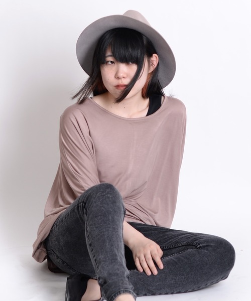 MARAI(マーライ)の「【MARAI】ドルマンカットソー(その他トップス・レディース・グレー/ブルー/ブラック/ホワイト/グリーン/レッド/イエロー/ベージュ/パープル・FREE)」の4枚目の写真