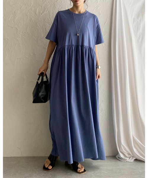 She's Closet(シーズクローゼット)の「Aラインボリュームギャザーフレアロング丈半袖Tシャツワンピース(ワンピース・レディース・グレイッシュベージュ/ブラック/ダークブルー/ライム/スモークピンク/チャコールグレー・FREE)」の15枚目の写真