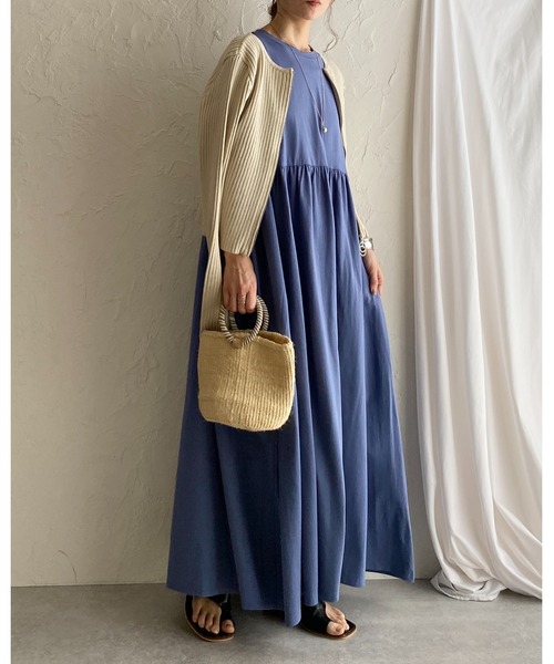 She's Closet(シーズクローゼット)の「Aラインボリュームギャザーフレアロング丈半袖Tシャツワンピース(ワンピース・レディース・グレイッシュベージュ/ブラック/ダークブルー/ライム/スモークピンク/チャコールグレー・FREE)」の17枚目の写真