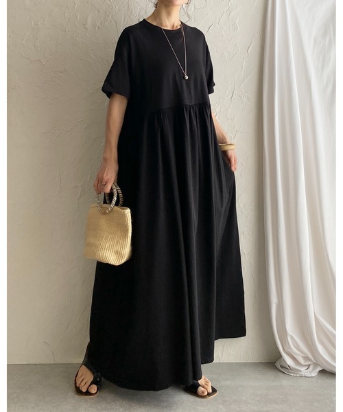 She's Closet(シーズクローゼット)の「Aラインボリュームギャザーフレアロング丈半袖Tシャツワンピース(ワンピース・レディース・グレイッシュベージュ/ブラック/ダークブルー/ライム/スモークピンク/チャコールグレー・FREE)」の19枚目の写真