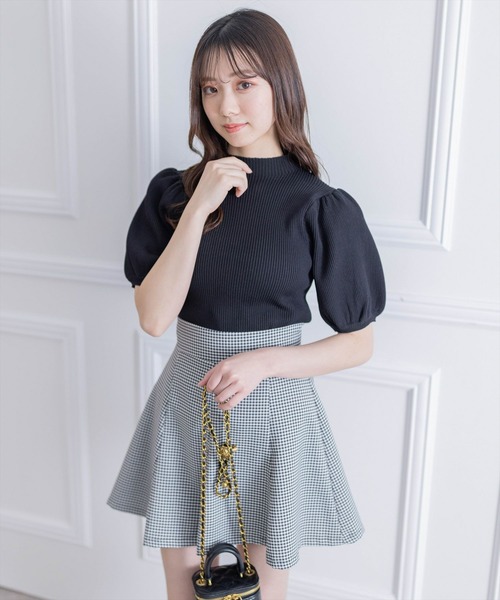 clear（クリア）の「パフスリーブ半袖リブニットトップス（ニット/セーター・レディース・オフホワイト/ブラック/ベージュ/ラベンダー/ピンク・F）」の20枚目の写真